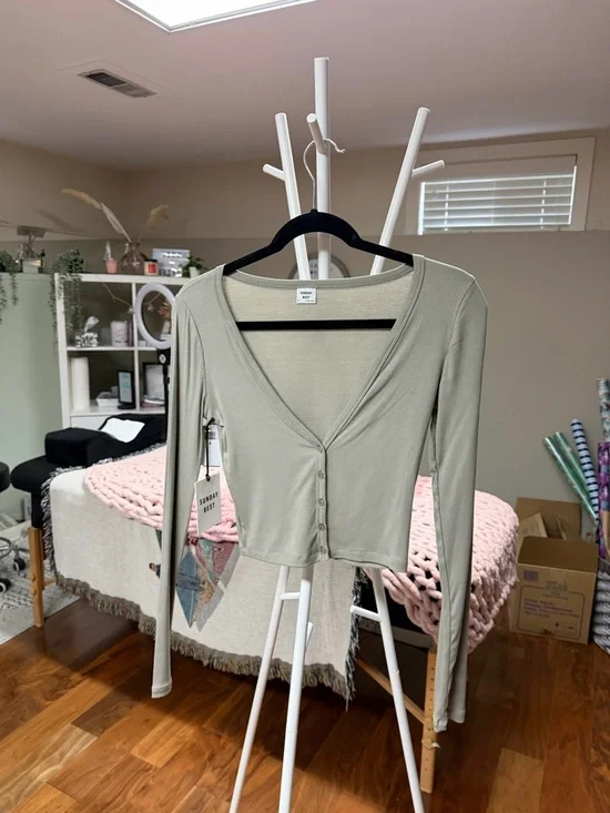 Sunday Best Sage Ribbed Tank Top - Picture 2 of 4